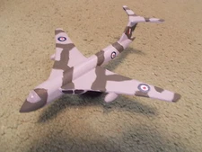 Built 1/200: British HANDLEY-PAGE VICTOR V-Bomber Aircraft