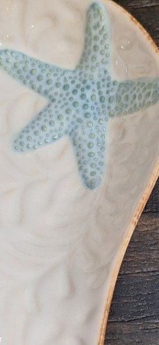 Cracker Barrel Coastal Starfish Stoneware Spoon Rest 9"L X 3 3/8"W X 1 1/4"H - Picture 4 of 7