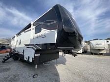 2026 Jayco Seismic 359