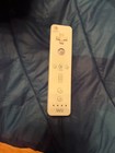 red wii console bundle: white controller,white nunchuck,tv av cable, sensor bar — photo 5