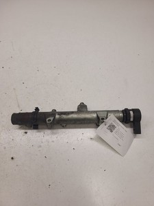 Audi A6 S6 C6 4F 2006 Kraftstoffverteiler Einspritzleiste Verteilerrohr DRA15167