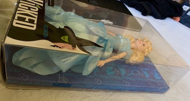Muñeca Glinda Barbie Broadway Wicked Blue Dress 2018 en caja original dañada difícil de encontrar Foto 2 de 4