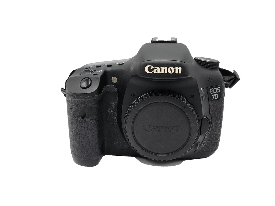 Canon EOS 7D 18MP Digital SLR Camera Kit - 1316803 - Image 2 of 4