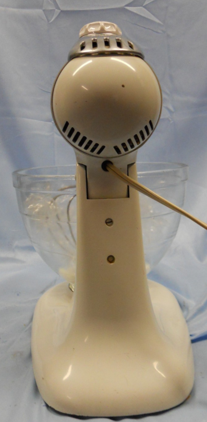 VINTAGE  KITCHENAID MIXER  MODEL 4C STAND MIXER w/ BEEHIVE GLASS BOWL & BEATER