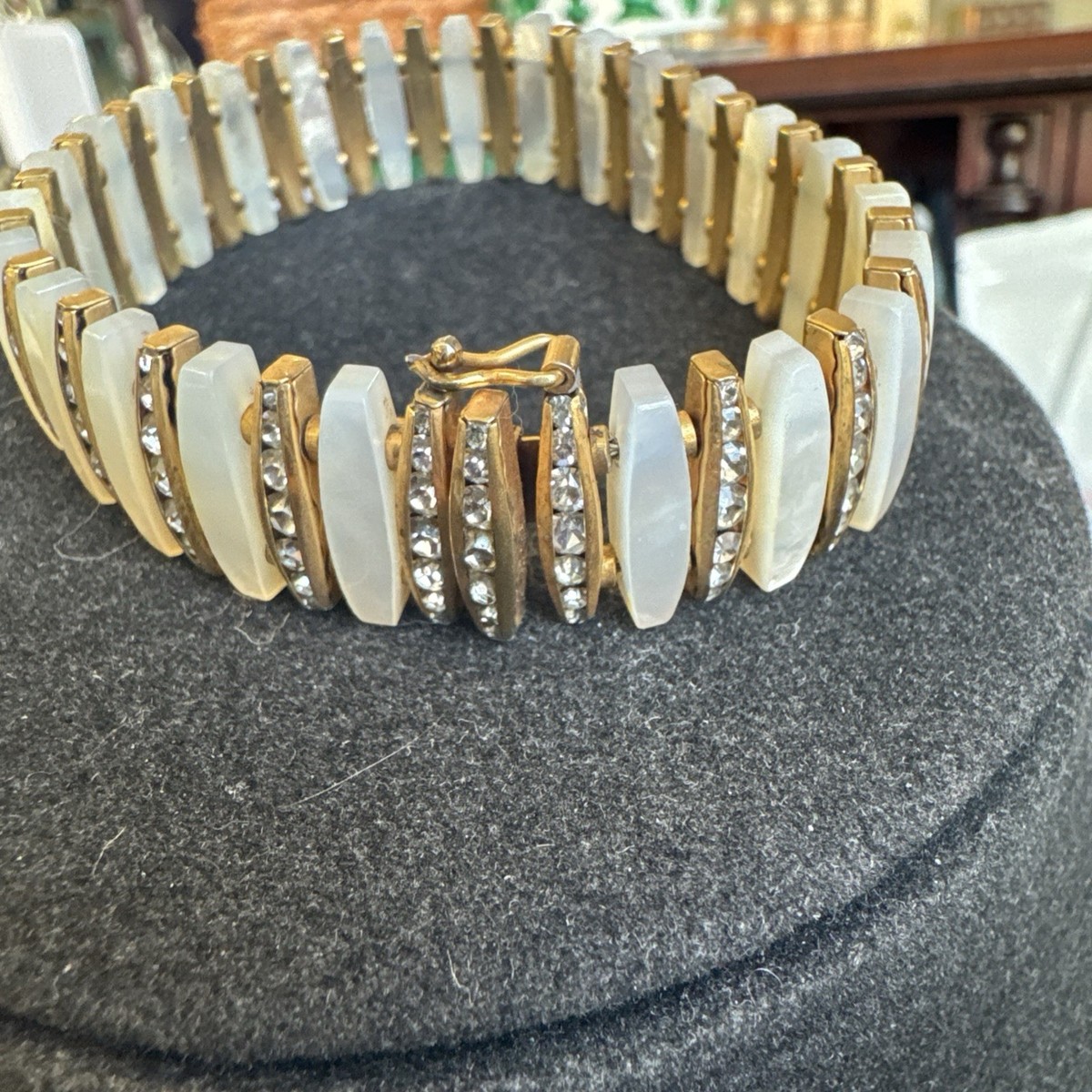 RARE Vintage Art Deco Parure By Eager Randel View 3