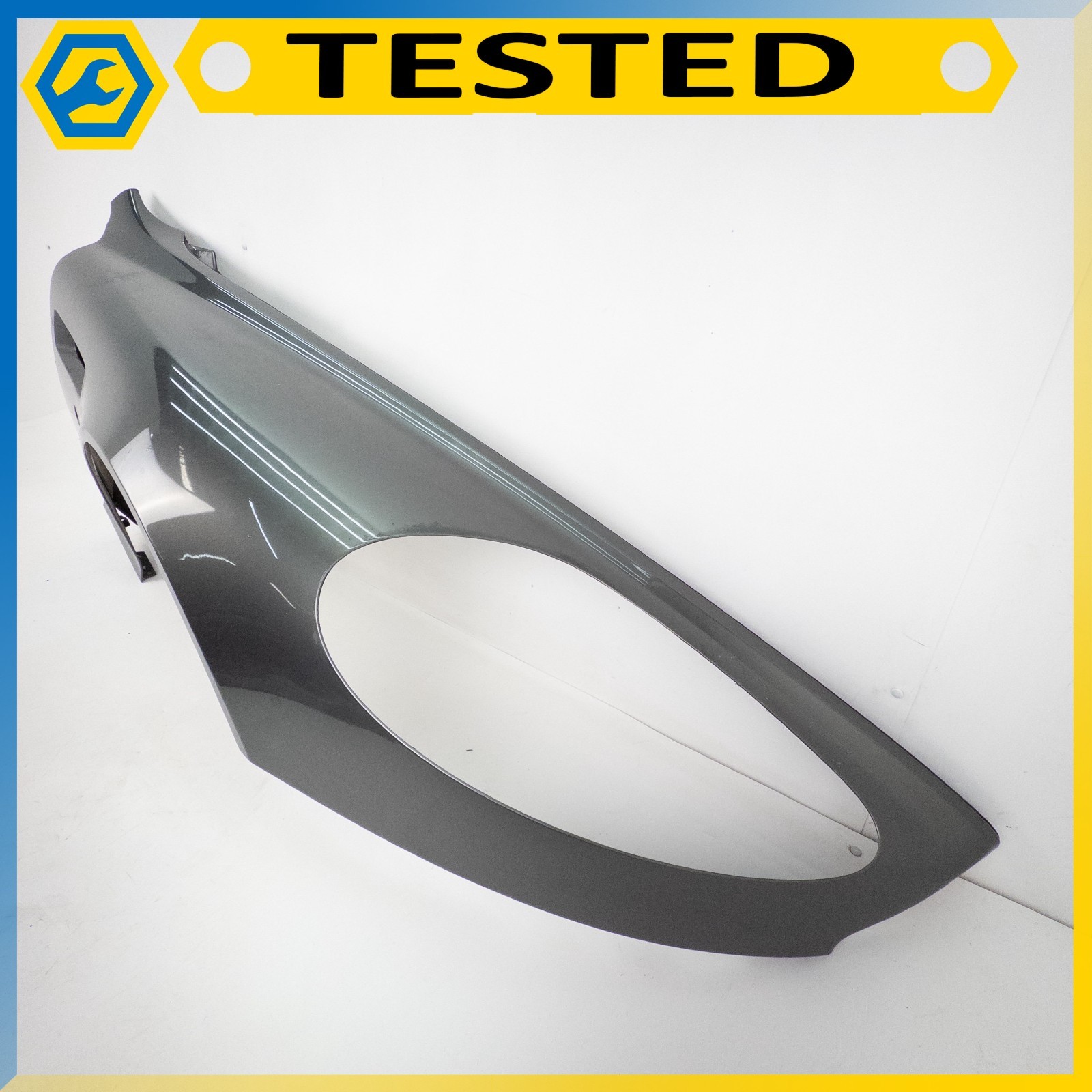 Aston Martin DB9 2005-2012 Front Right Side panel Silver