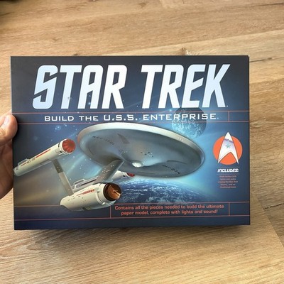 Star Trek U.S.S Enterprise Detailed Build your own Paper Model with Lights!
