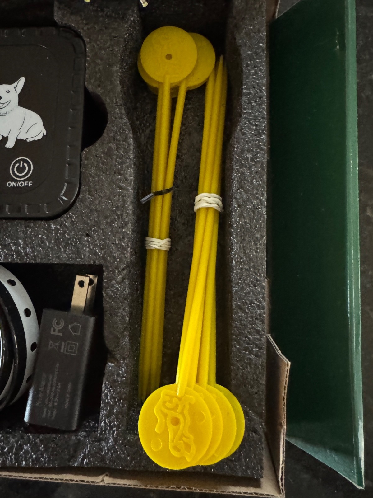 100% Wireless Dog Fence Pet Containment System 2 Collars for 100-990ft Coverage