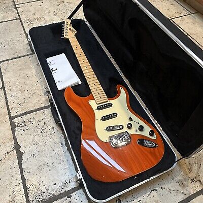 G&L USA S-500 Guitar With Hard Case - Cherry Burst - Mint G&L USA S-500 Guitar With Hard Case - Cherry Burst - Mint