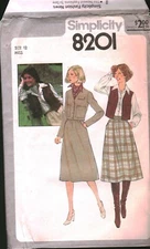 8201 Vintage Simplicity SEWING Pattern Misses 1970's Jacket Skirt Vest Classic 