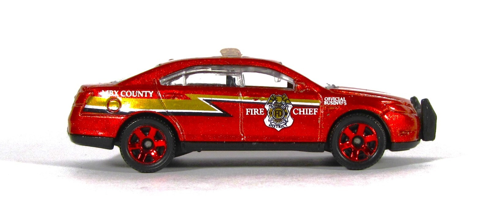 Matchbox Ford Police Interceptor Fire Chief Fire Brigade Taurus