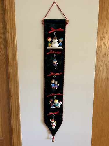 Hallmark 1980’s Set Of 5 Retired Skating PeanutsOrnaments EUC; Hanger Not Includ - Picture 2 of 14