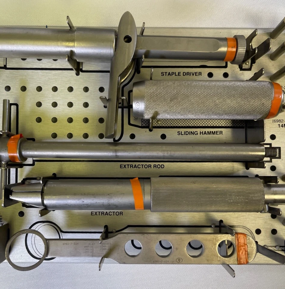 Sistema de instrumentos de fijación Howmedica Ellison con estuche de esterilización ortopédica Foto 3 de 4