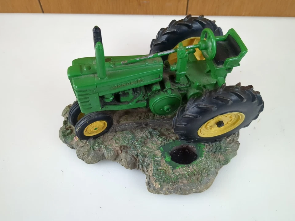 Vintage John Deere Tractor Rustic Scene Display Decor Centerpiece - Image 3 of 4