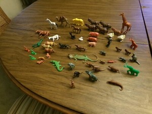 Lot of Vintage Wild Animal Plastic Playset, 51 Animals, Hong Kong