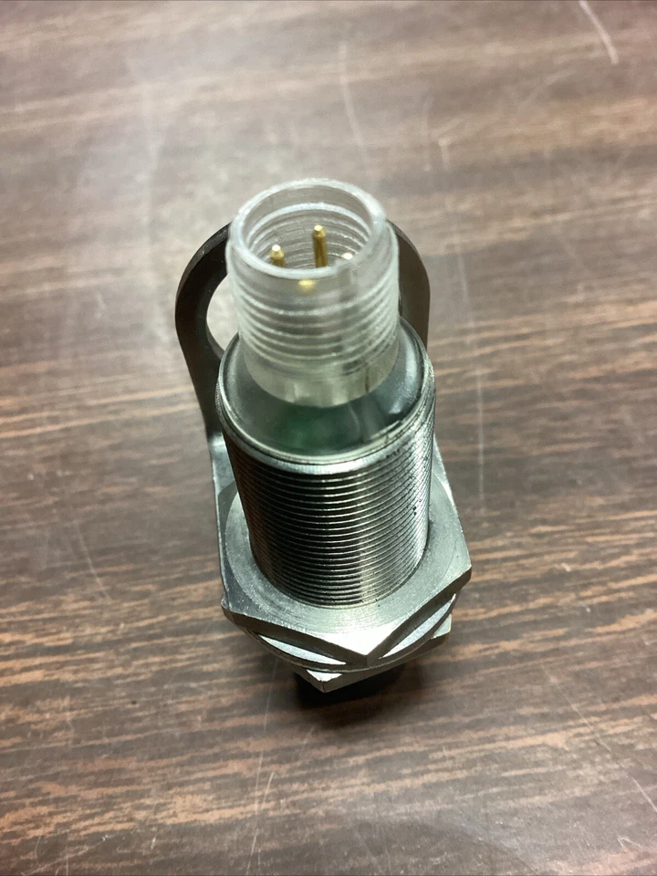 Balluff BES0070 Inductive Sensor 10-30 VDC BES M18MG-PSC16F-S04K F98 - Image 3 of 3