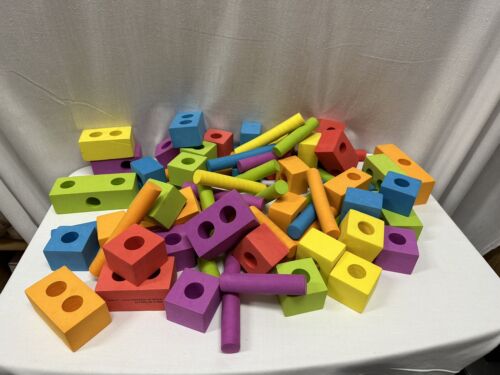 79 blocchi da costruzione in schiuma atossica per bambini diverse forme e colori - Foto 1 di 10