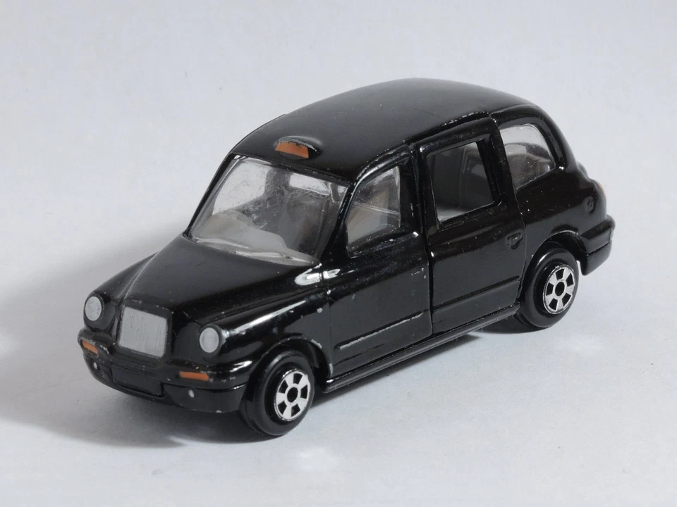 CORGI AUSTIN London taxi - Opening doors - Diecast 1:64 Black - Good condition - Immagine 2 di 4