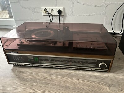 Weltfunk Stereo Dual 1220 HiFi Plattenspieler und Kassettenrecorder