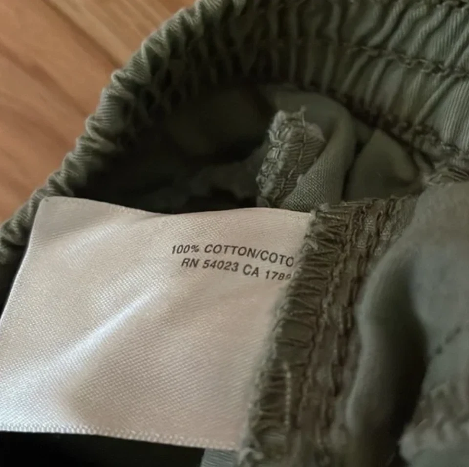 Шорты Old Navy для девочки 12-18 М оливково-зеленые 100% хлопок сафари на открытом воздухе - Изображение 4 из 4