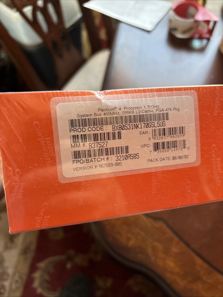 New retail box Pentium 4 Processor 1.7 GHz,400mhz bus,256Kb L2, PGA-478 socket - Image 4 of 4