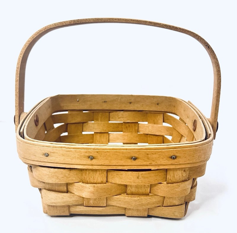 Longaberger1985 Small Berry Basket with a Swinging Handle USA Woven Wood