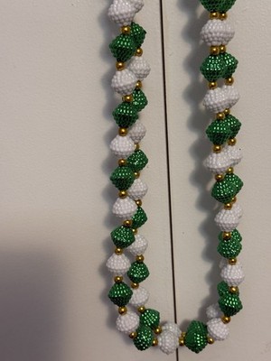ST. PAT'S DAY PARTY BEADS  - Green & White Berry Beads 42'' 12 MM