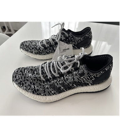 adidas PureBOOST BA8890 Herren Laufschuhe OREO atmungsaktiv Größe 44 2/3