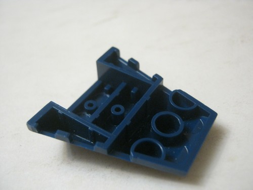 Lego 1 Dark Blue 4x4 Curved Wedge Brick, No Top Studs, 47753 (028-317) - Picture 2 of 2