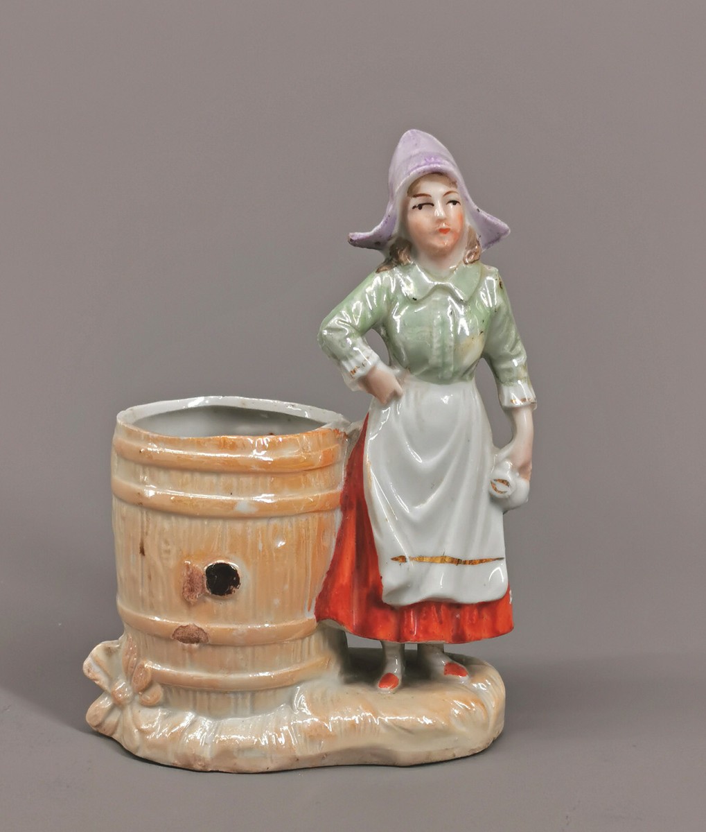 99840519-d Nippes-Figur/Vase Thuringia Um 1900 Dutch Girl Hand