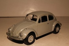 Revell 1970s Volkswagen Beetle  1/32 Scale Mo...