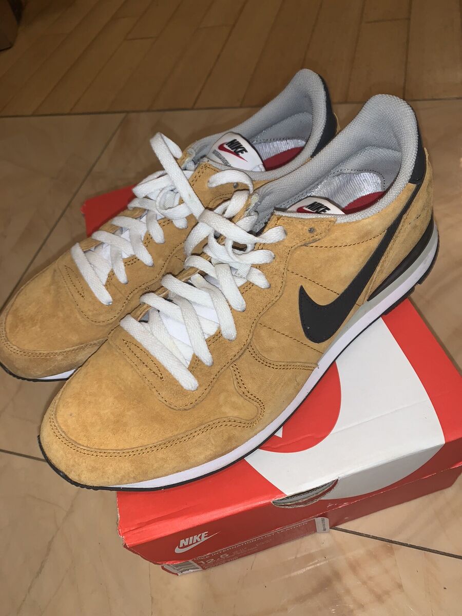 Nike Internationalist Suede Leather Mens Athletic Sneakers Nike Internationalist Suede Leather Mens Athletic Sneakers