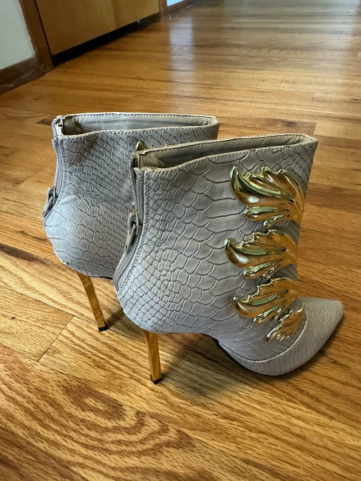 Botines Privileged Punta Punta Tacón Alto Evolve Dorado y Beige 5.5 Foto 3 de 4