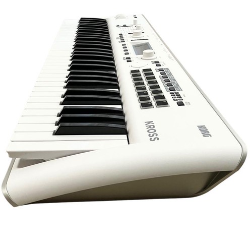 KORG KROSS2-61-SC White WH Synthesizer - Picture 2 of 9