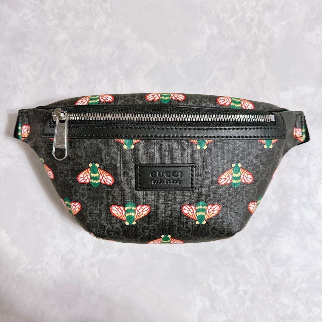 New Authentic Gucci 675181 Bestiary Bee GG Supreme Belt Bag New Authentic Gucci 675181 Bestiary Bee GG Supreme Belt Bag