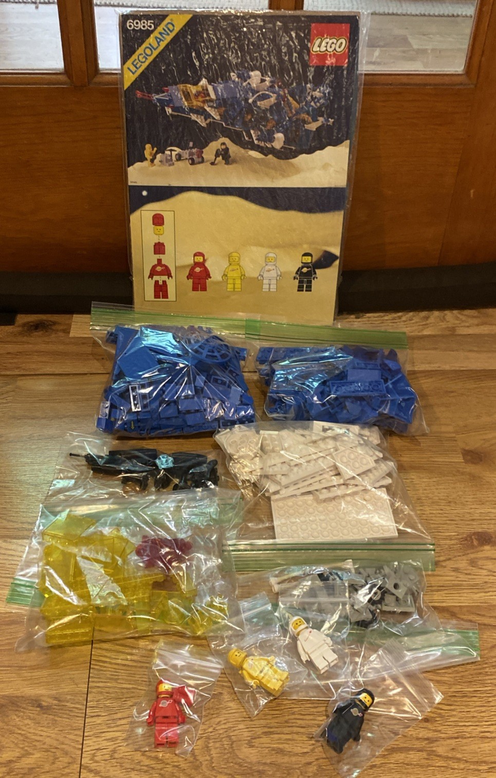 Vintage Lego 6985 Space: Cosmic Fleet Voyager Complete w/ Mini-figures & Manual