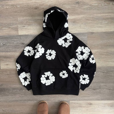 Denim Tears The Cotton Wreath Sweatshirt  Black  | Size: Small
