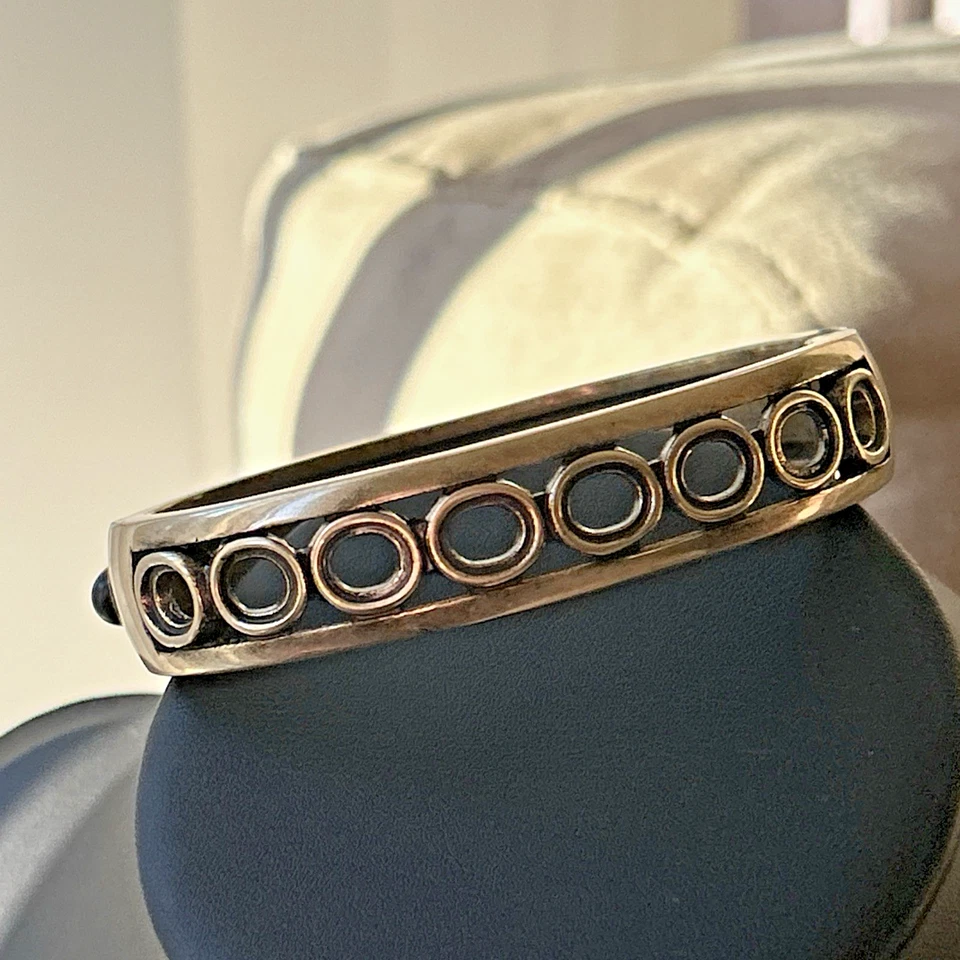 Brazalete Brazalete Heidi Daus Bisagras Cabinas Negras Cristal Bronce Pavé Marcasita 7.25" Foto 2 de 4