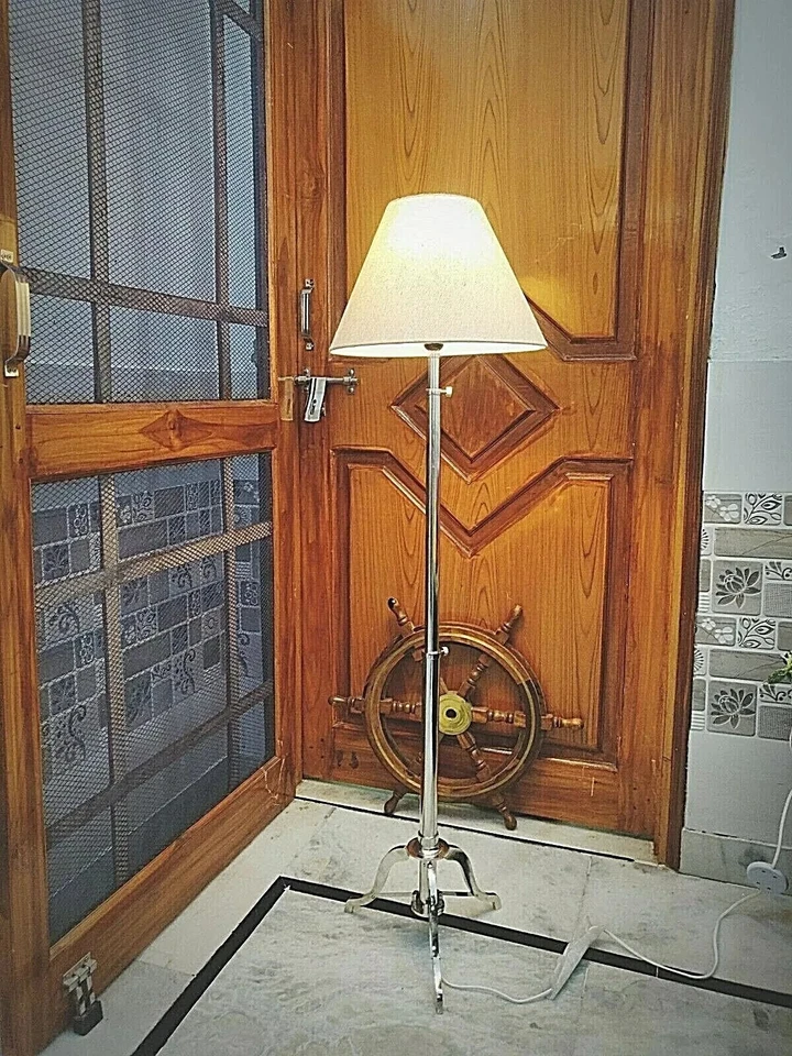 Lampada da terra antica vintage in ottone pieno effetto reale argento... - Immagine 3 di 4