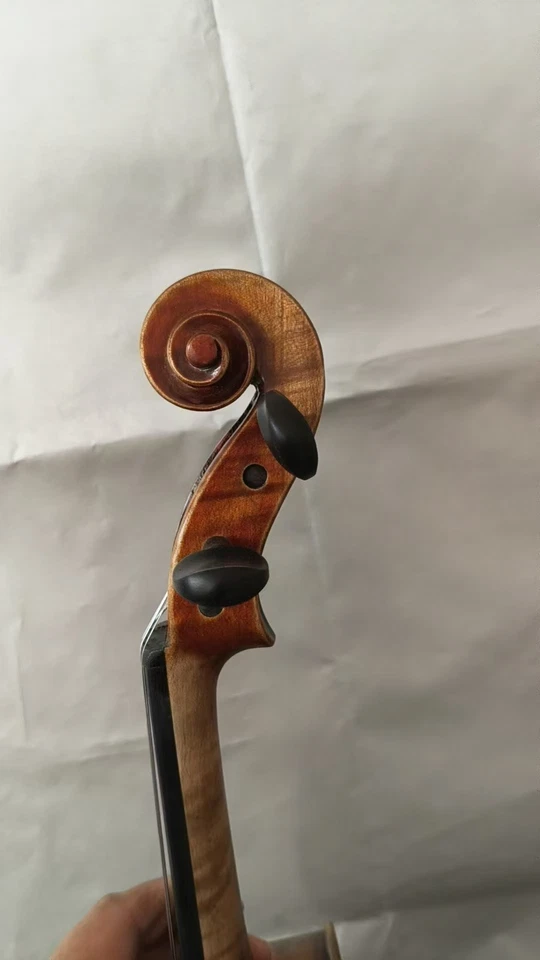Professional 4/4 violin European flamed maple back spruce top hand carved - Image 4 of 4