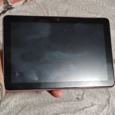 bundle Amazon Tablet Pink USB-C Touchscreen Built-In Rear Camera