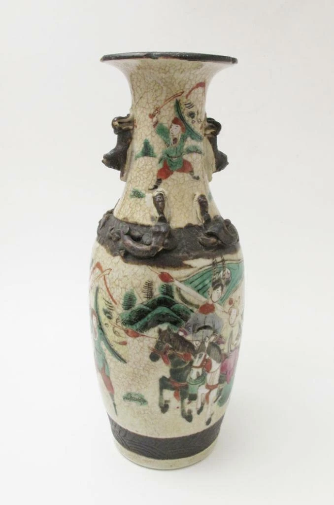 ANTIQUE CHINESE NANKING NANJING PORCELAIN VASE WARRIOR BATTLE SCENE SIGNED