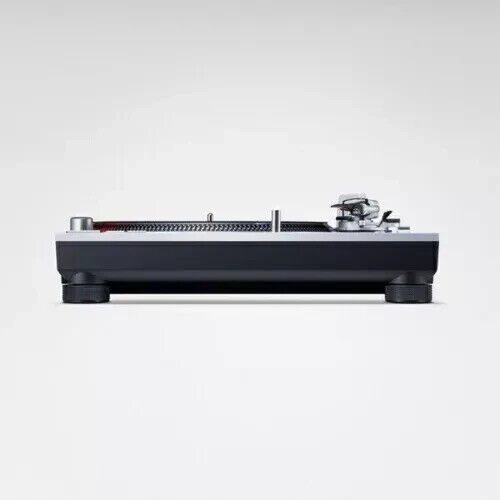 TECHNICS SL-1200MK7 SILVER DIRECT-DRIVE PROFESSIONAL DJ TURNTABLE GENUINE NEW - Picture 2 of 3