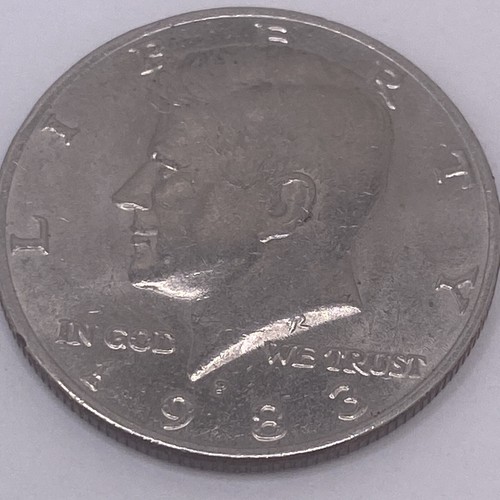 Lot of 11 Kennedy Half Dollar Circulated 1971, 1979, 1981, 1982, 1983, 1984,2001 - Picture 12 of 21