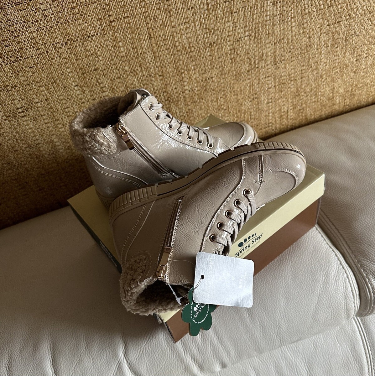 NIB Spring Step Patent Leather Cozy, Stylish high top Sneakers