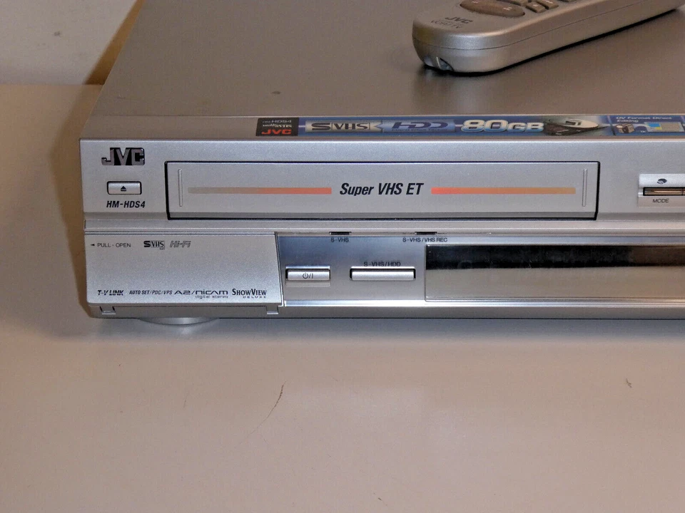 JVC HM-HDS4 High-End S-VHS ET Videorecorder / 80GBHDD, inkl.FB, 2 Jahre Garantie - Bild 2 von 4
