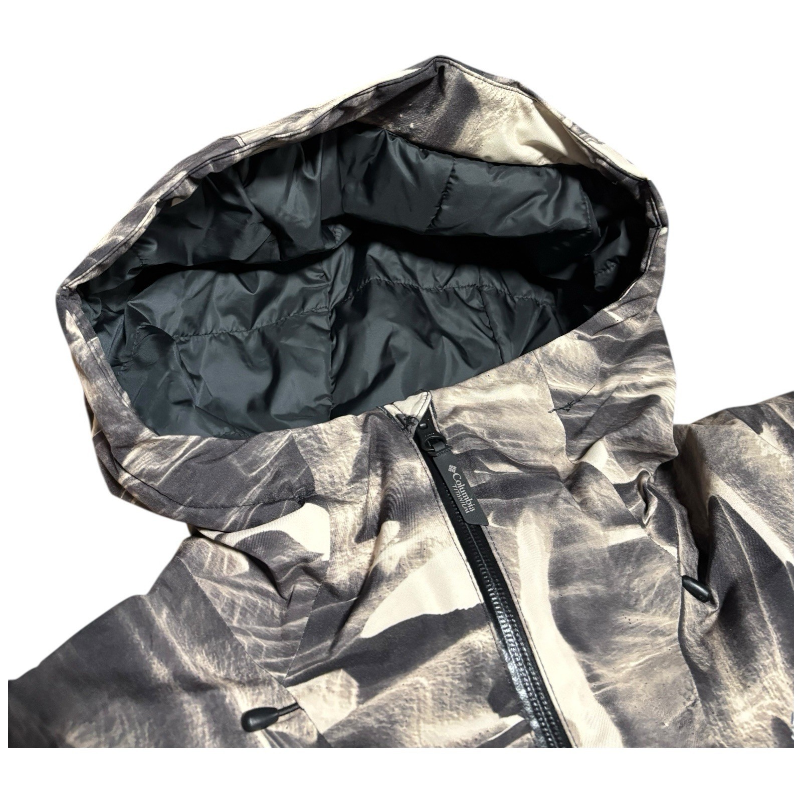 Columbia Mens Winter District™ III Jacket (Camo) Insulated Size XXL RRP £190 image 2