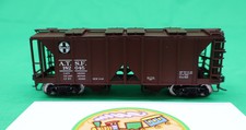 Walthers HO 910-49705 - Mainline - ACF 1958 Cu Ft Covered Hopper Car "Santa Fe"