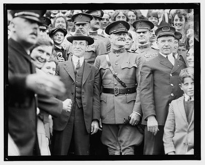 Photo:Gen. Pershing Arrival in Washington D.C. Crowd Photo