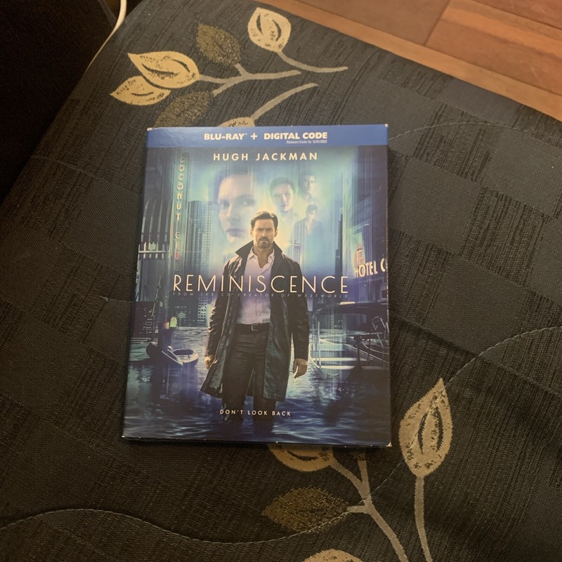 Reminiscence (Bluray/Digital) w/slipcover Hugh Jackman